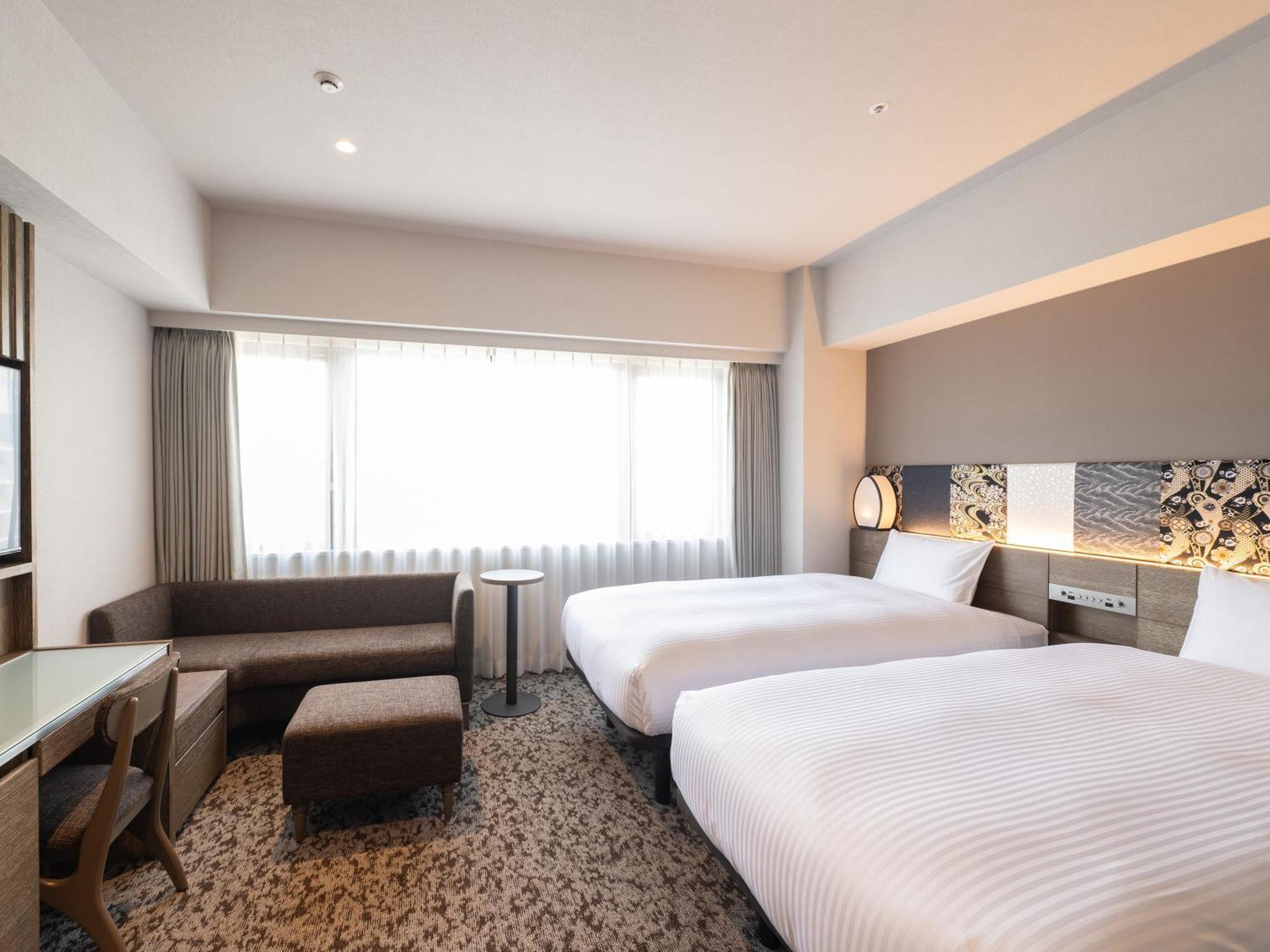 Insomnia Kyoto Oike Hotel Exterior photo